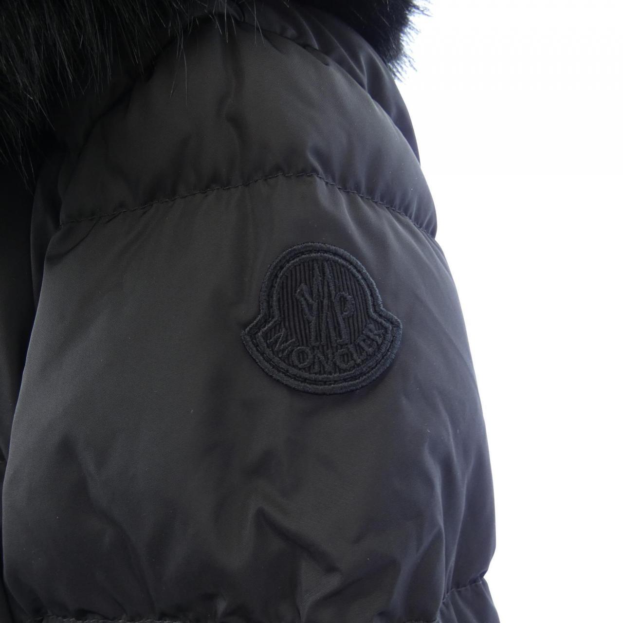 モンクレール MONCLER ダウンジャケット