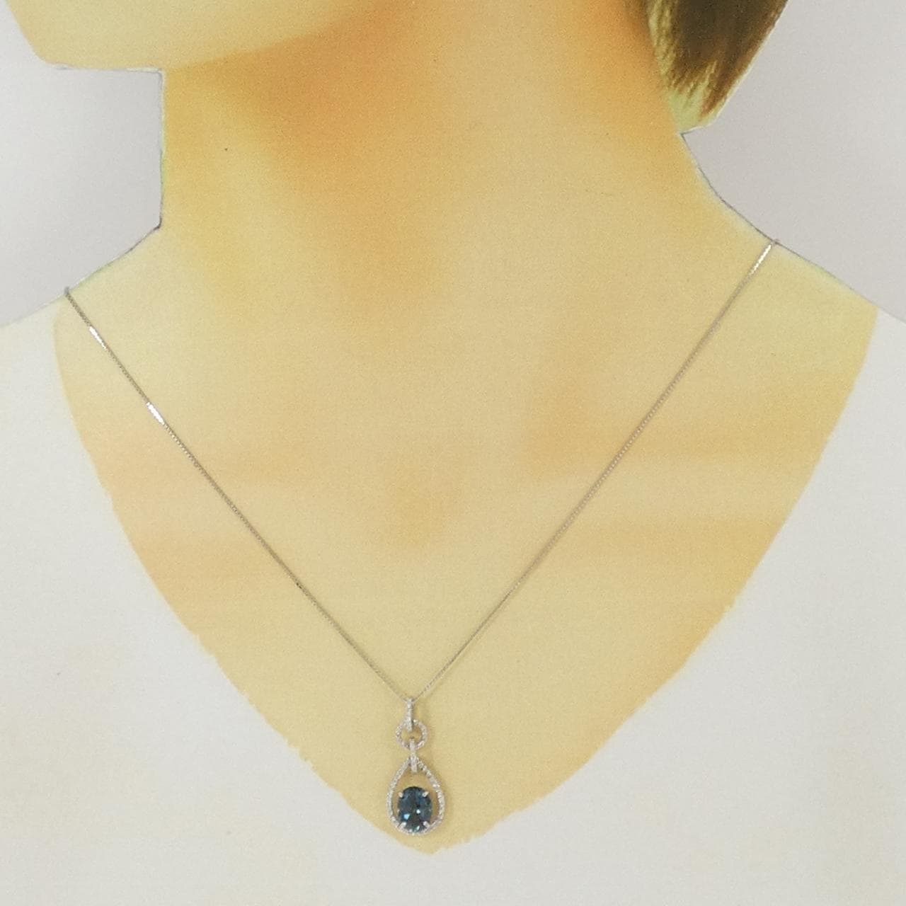 K18WG ブルートパーズ ネックレス 2.08CT