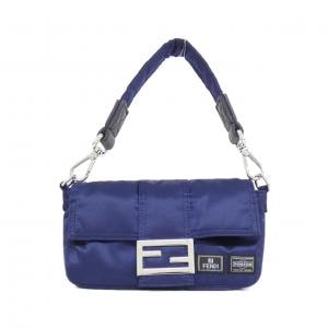 フェンディ バゲット フォン ケース 7AS138 ALW6