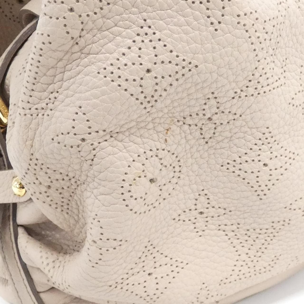 ルイヴィトン マヒナ L M93979 ショルダーバッグ