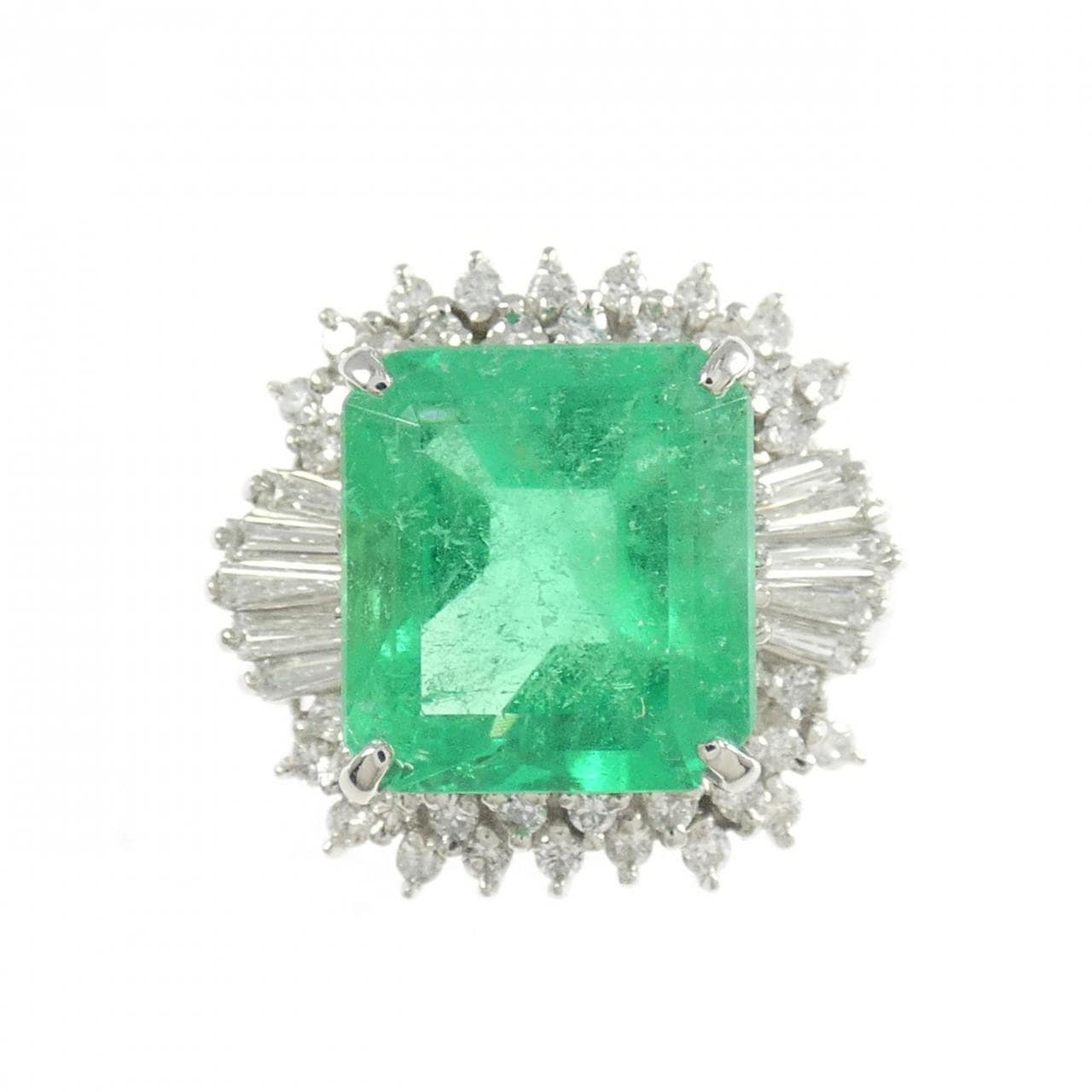 PT900 エメラルド リング 3.81CT