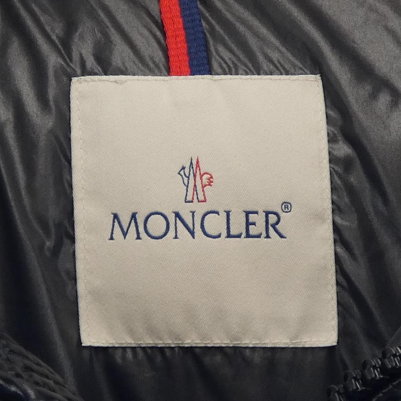 モンクレール MONCLER ダウンジャケット