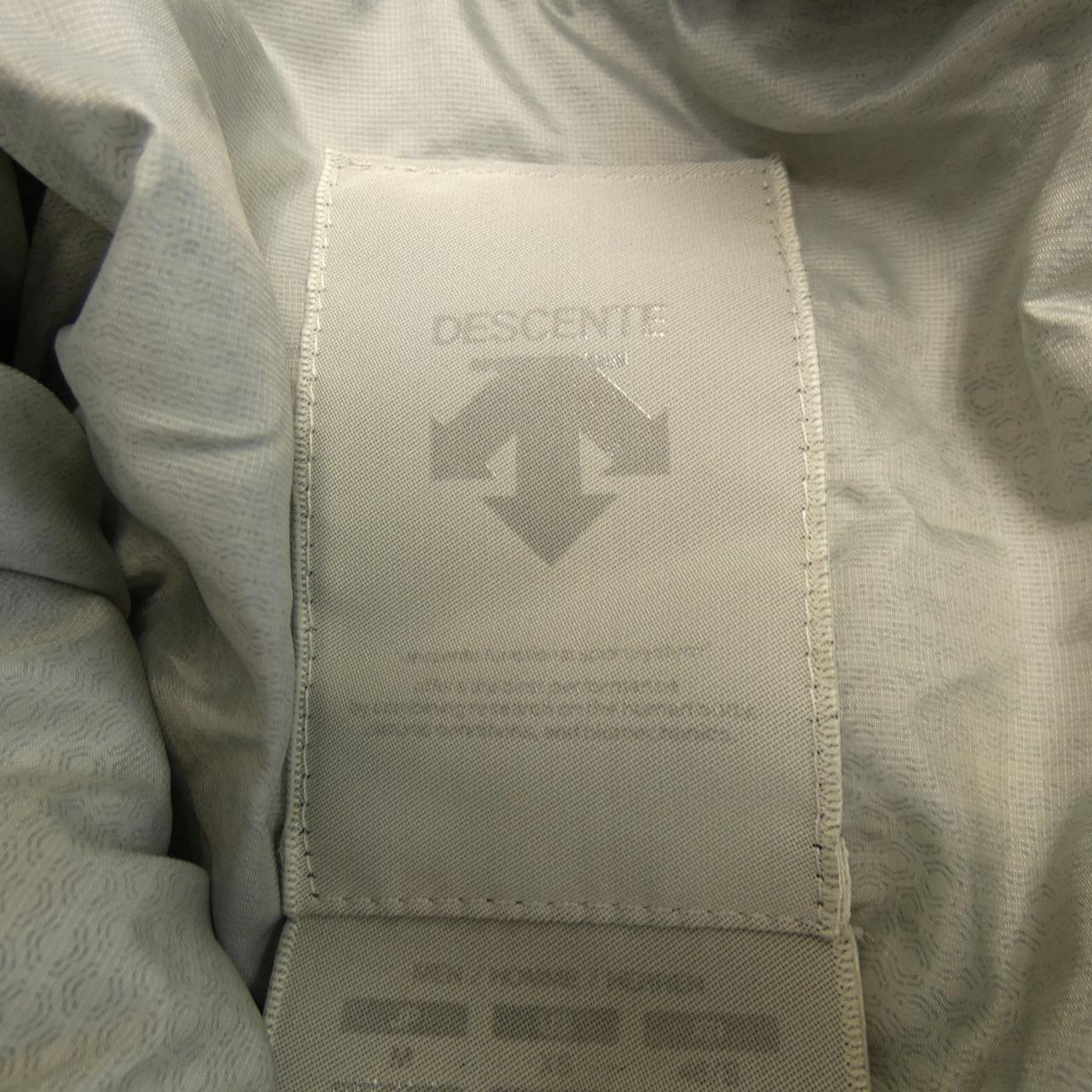 デサント DESCENTE ダウンジャケット