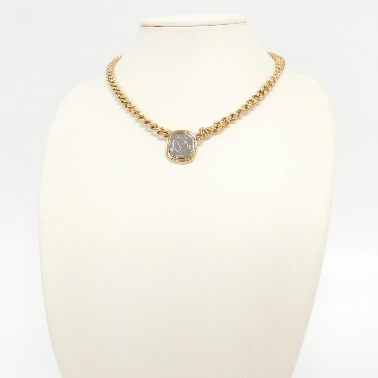 LOUIS VUITTON Necklace ID LV M61090 Necklace