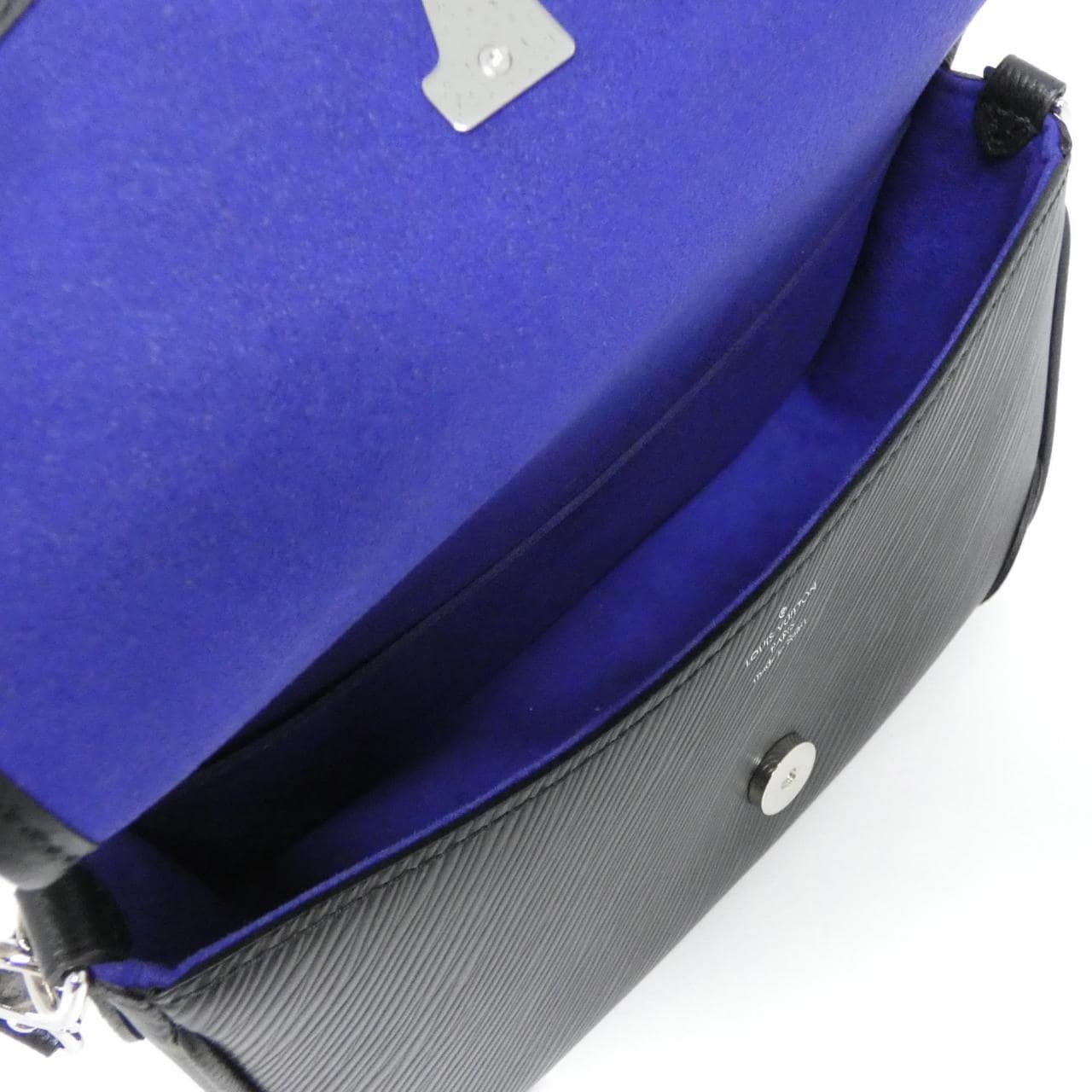 ルイヴィトン エピ ビュシ M59386 ショルダーバッグ