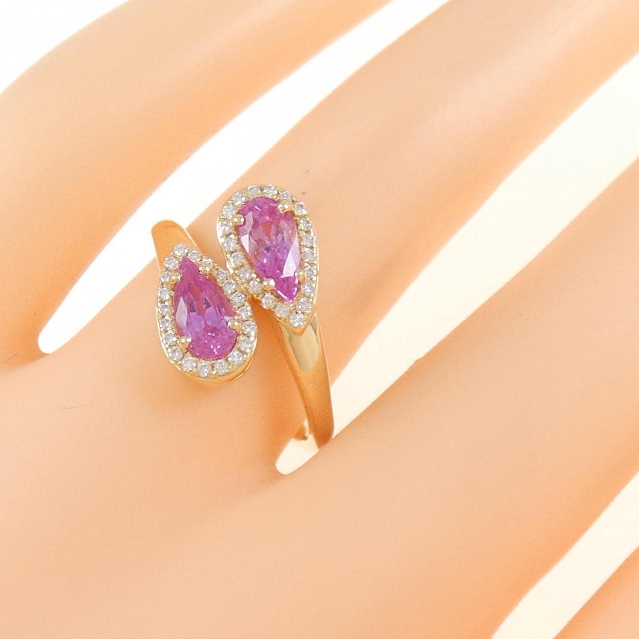 【新品】K18YG サファイヤ リング 1.32CT