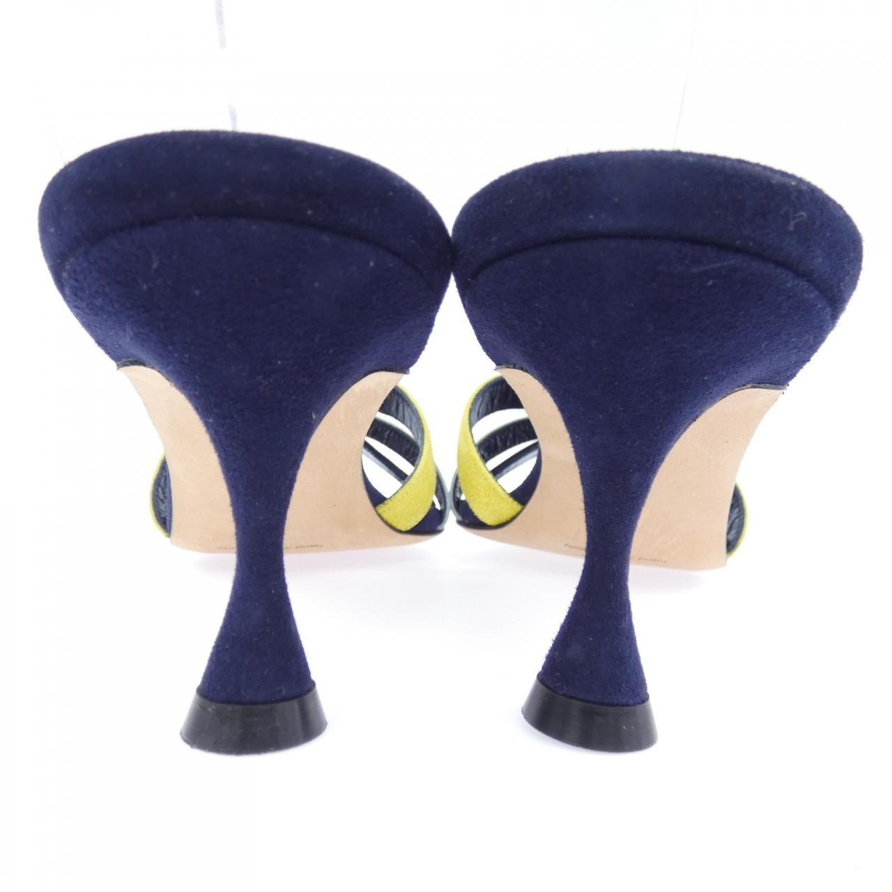 マノロブラニク MANOLO BLAHNIK サンダル