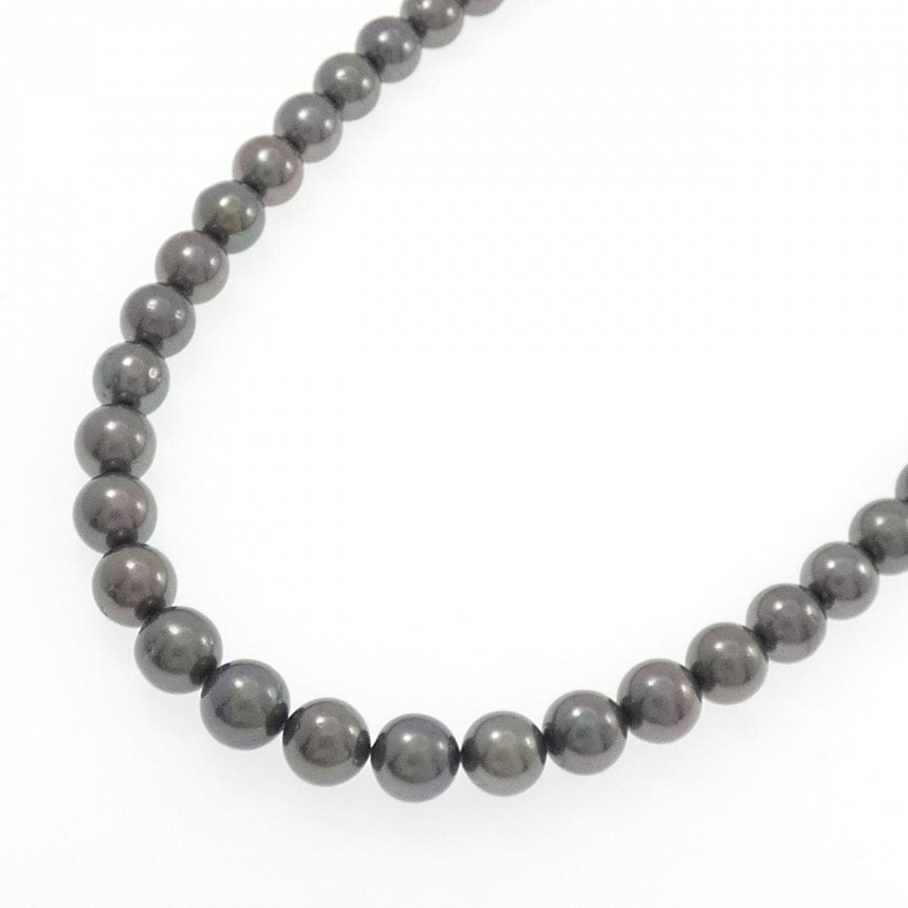 シルバークラスプ 黒蝶パール ネックレス 8-8.9mm