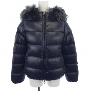 デュベティカ DUVETICA ダウンジャケット