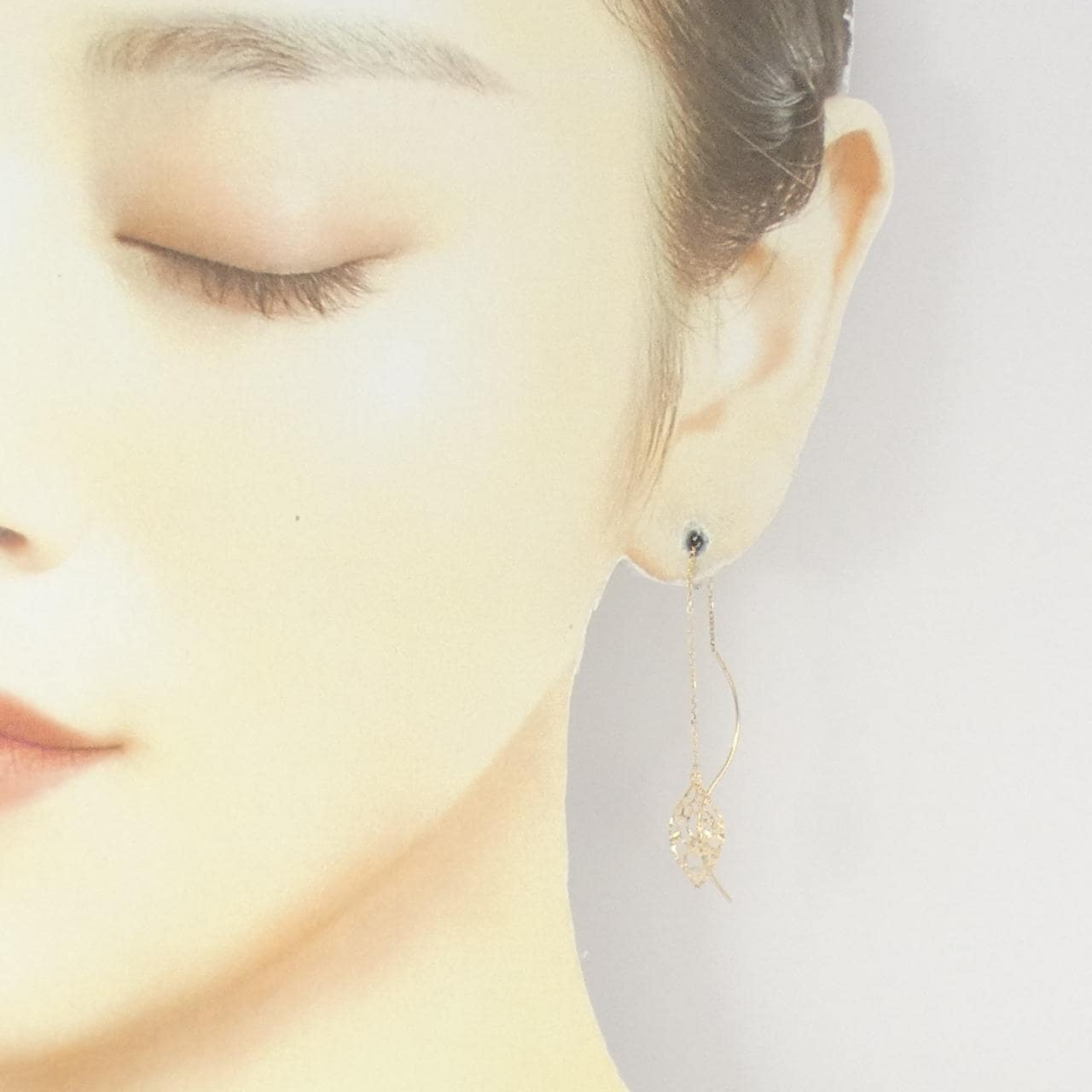 K18YG フラワー ピアス