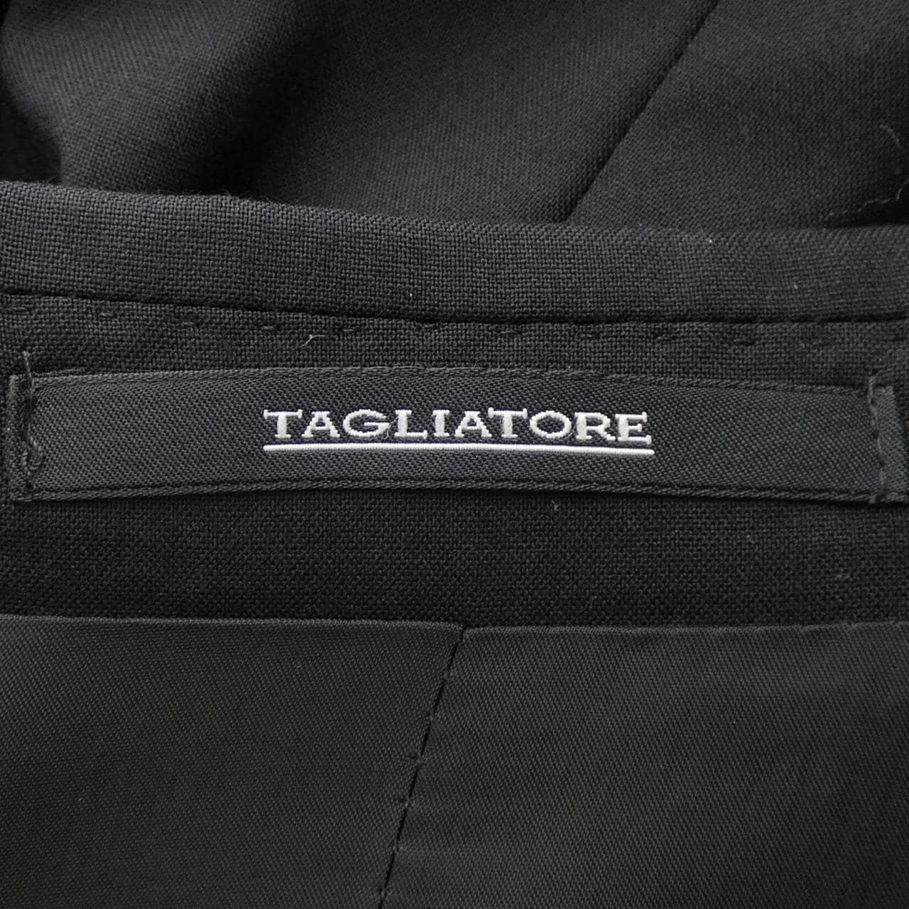 タリアトーレ TAGLIATORE ジャケット