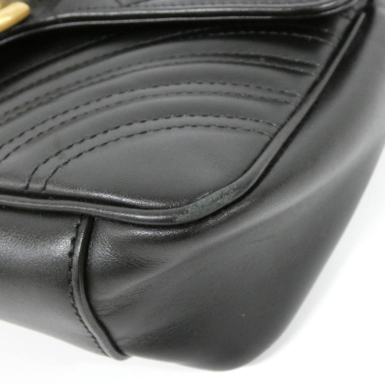 グッチ GG MARMONT 443497 DTDIT ショルダーバッグ