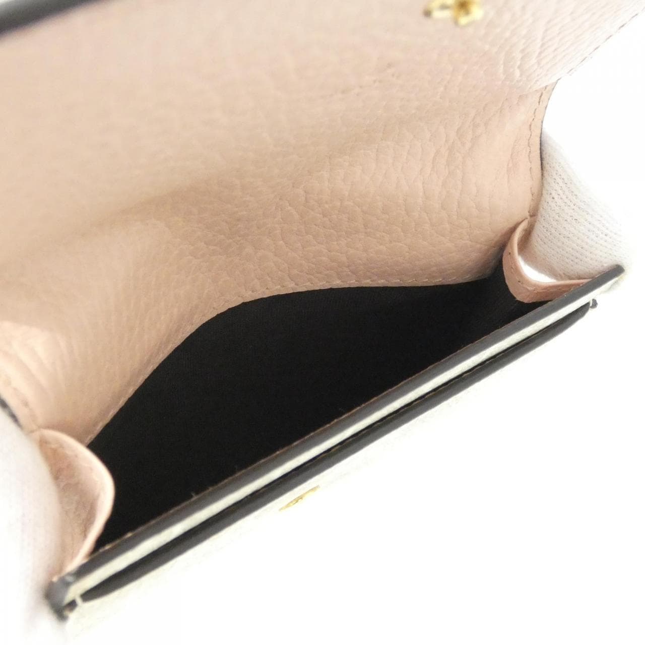 グッチ 739525 AACFE カードケース