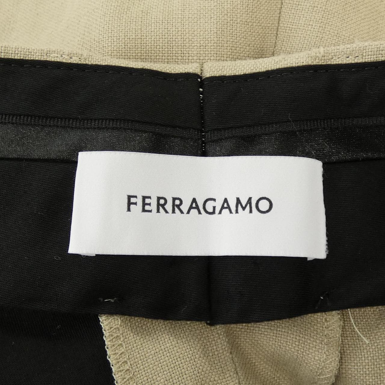 フェラガモ FERRAGAMO パンツ