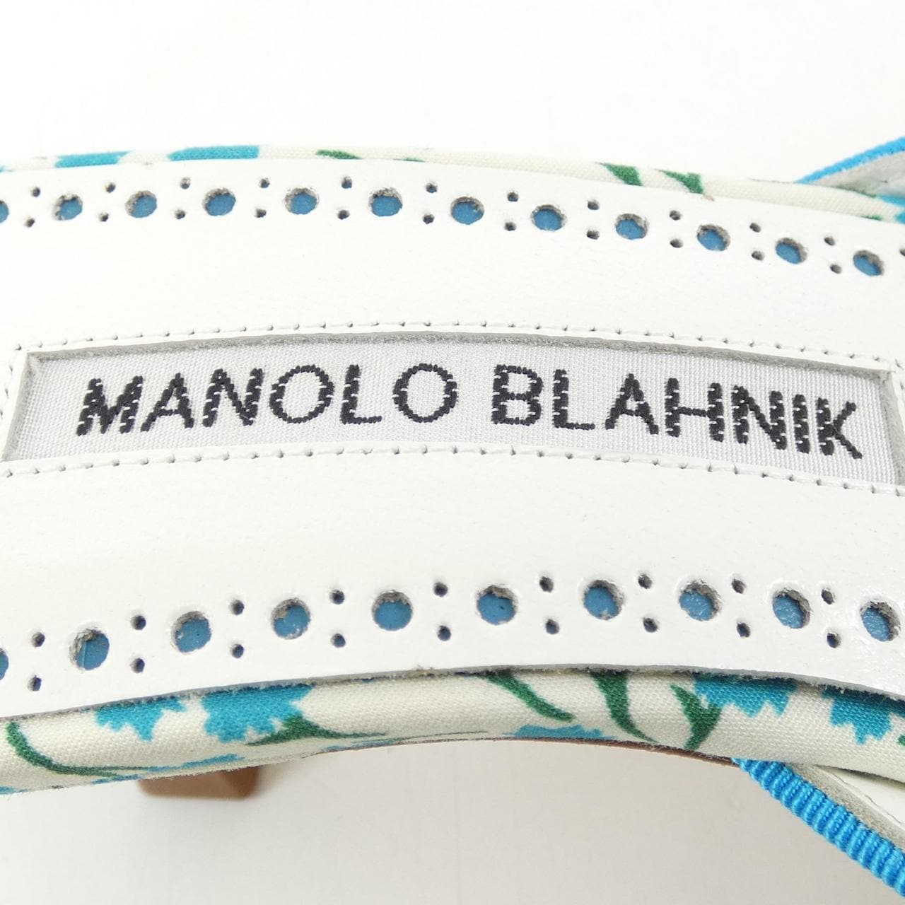 マノロブラニク MANOLO BLAHNIK サンダル
