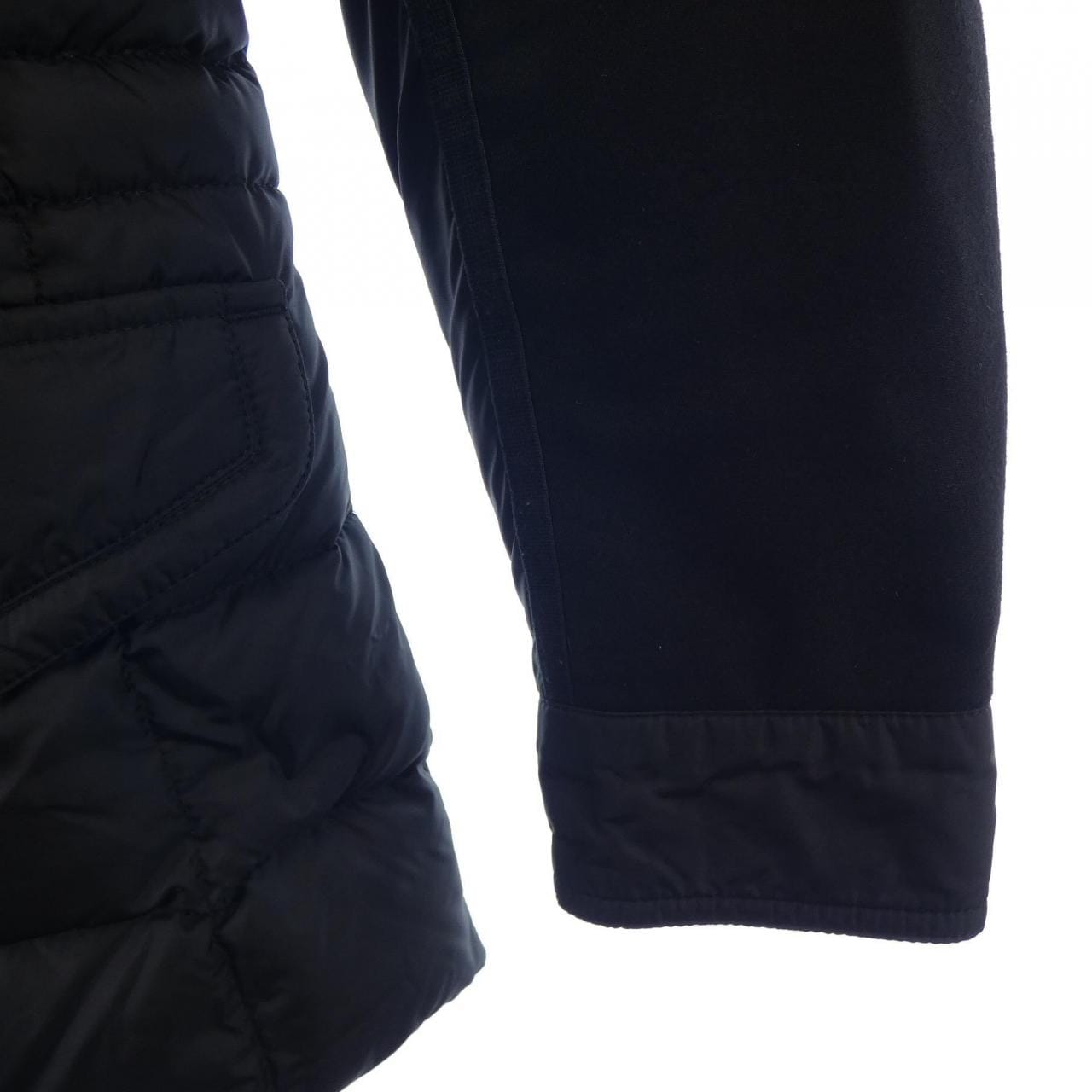 モンクレール MONCLER ダウンジャケット