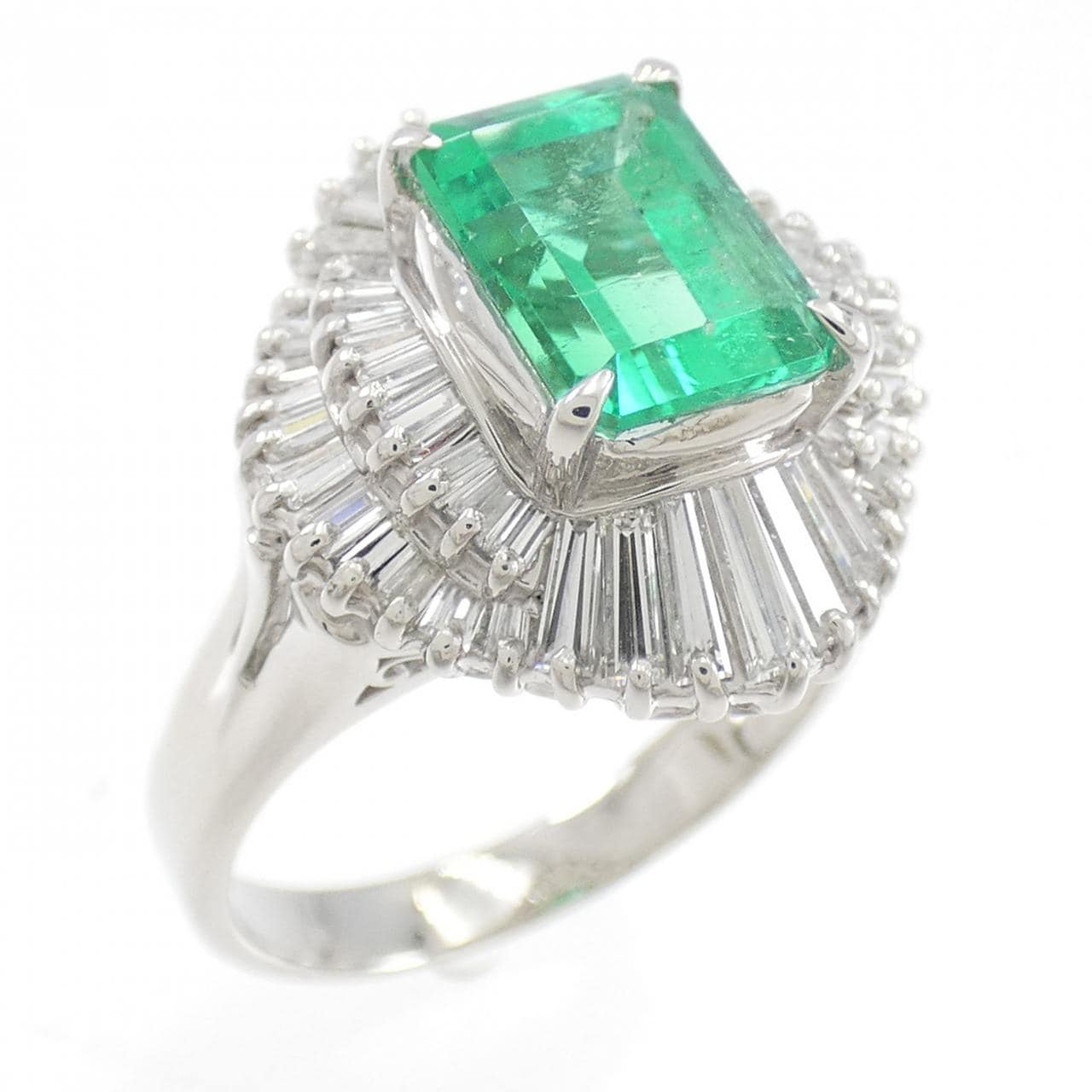 PT900 エメラルド リング 1.77CT