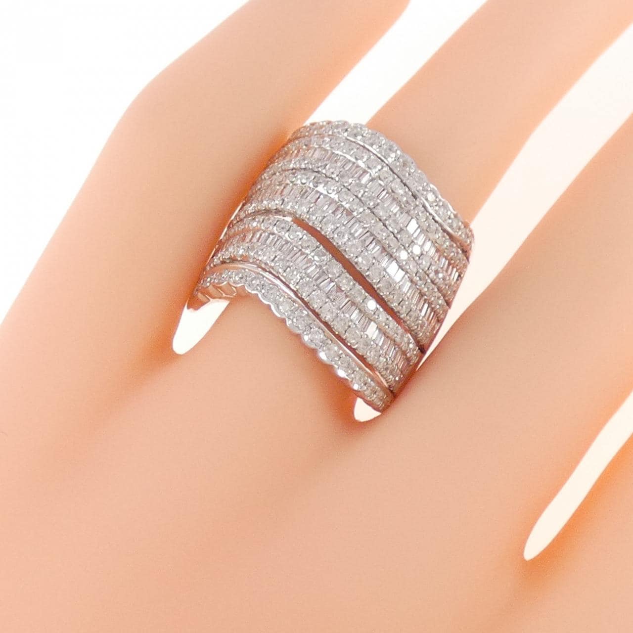 K18WG ダイヤモンド リング 2.10CT