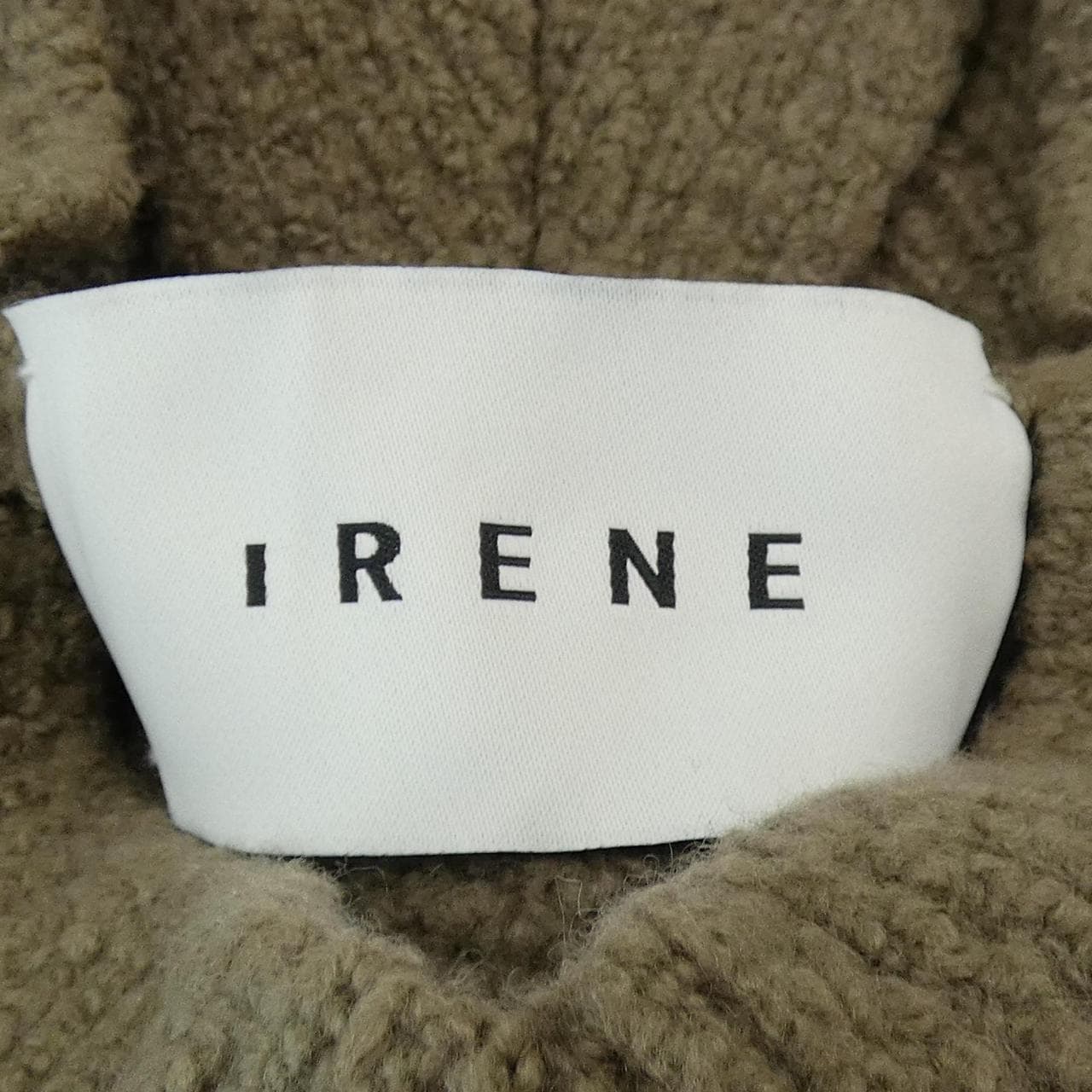 アイレネ IRENE ベスト