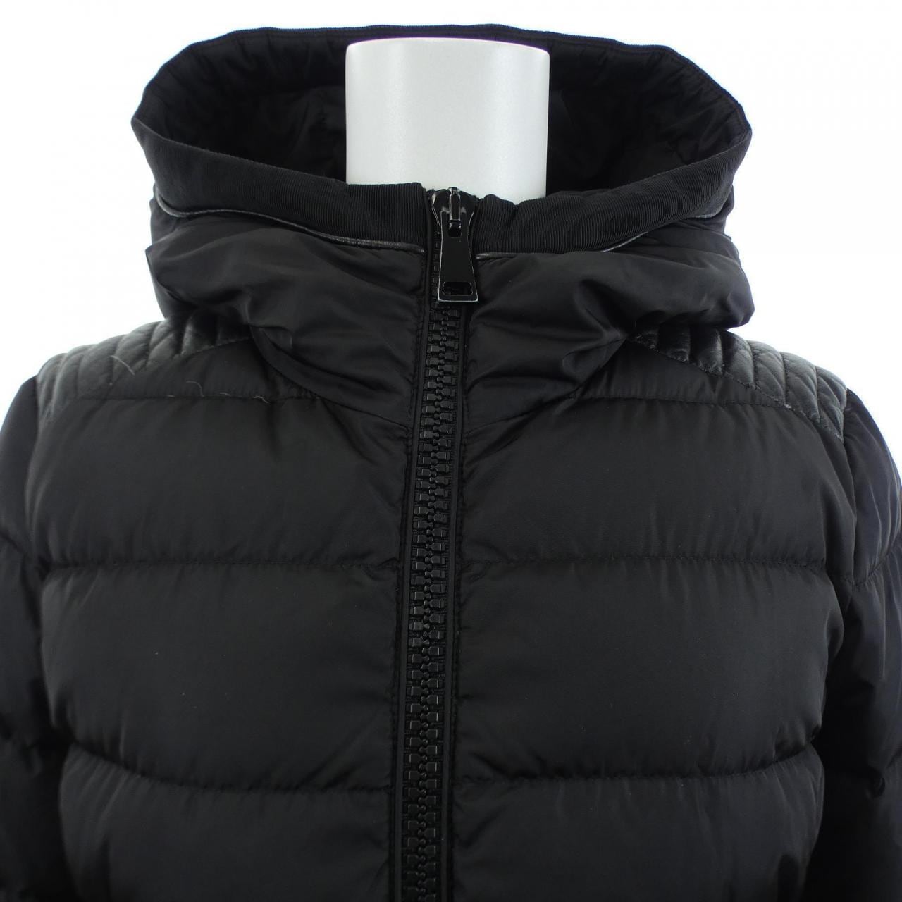 モンクレール MONCLER TALEVE ダウンコート