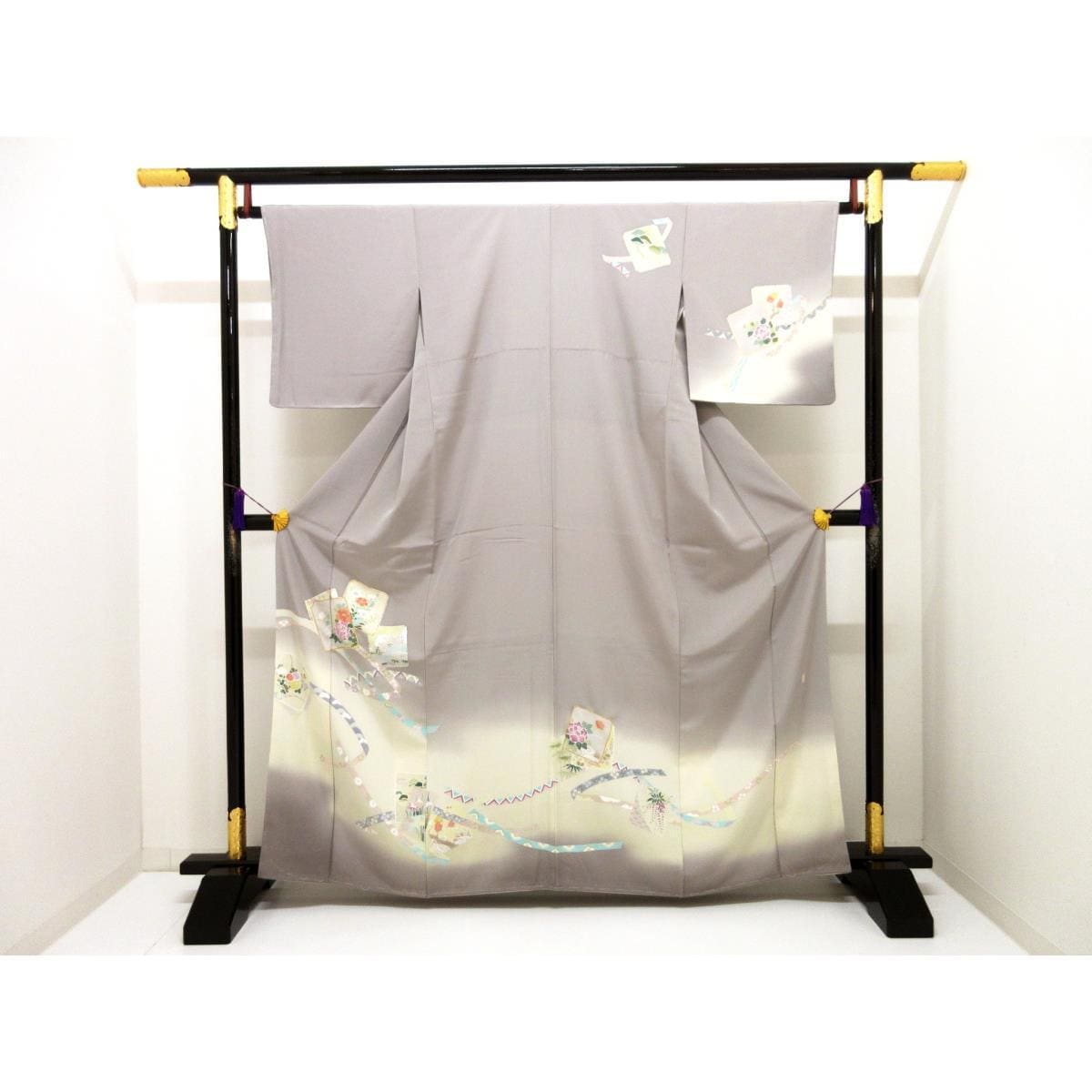 【未使用品】訪問着　友禅加工　刺繍入り