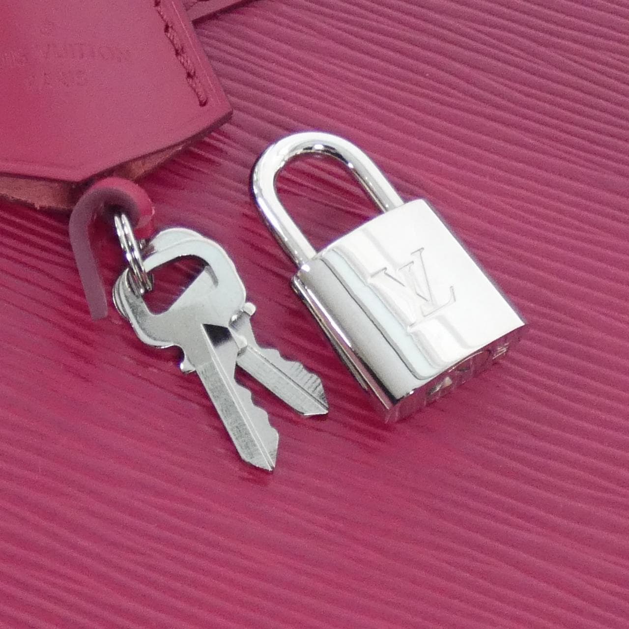 ルイヴィトン エピ アルマBB M40851 バッグ