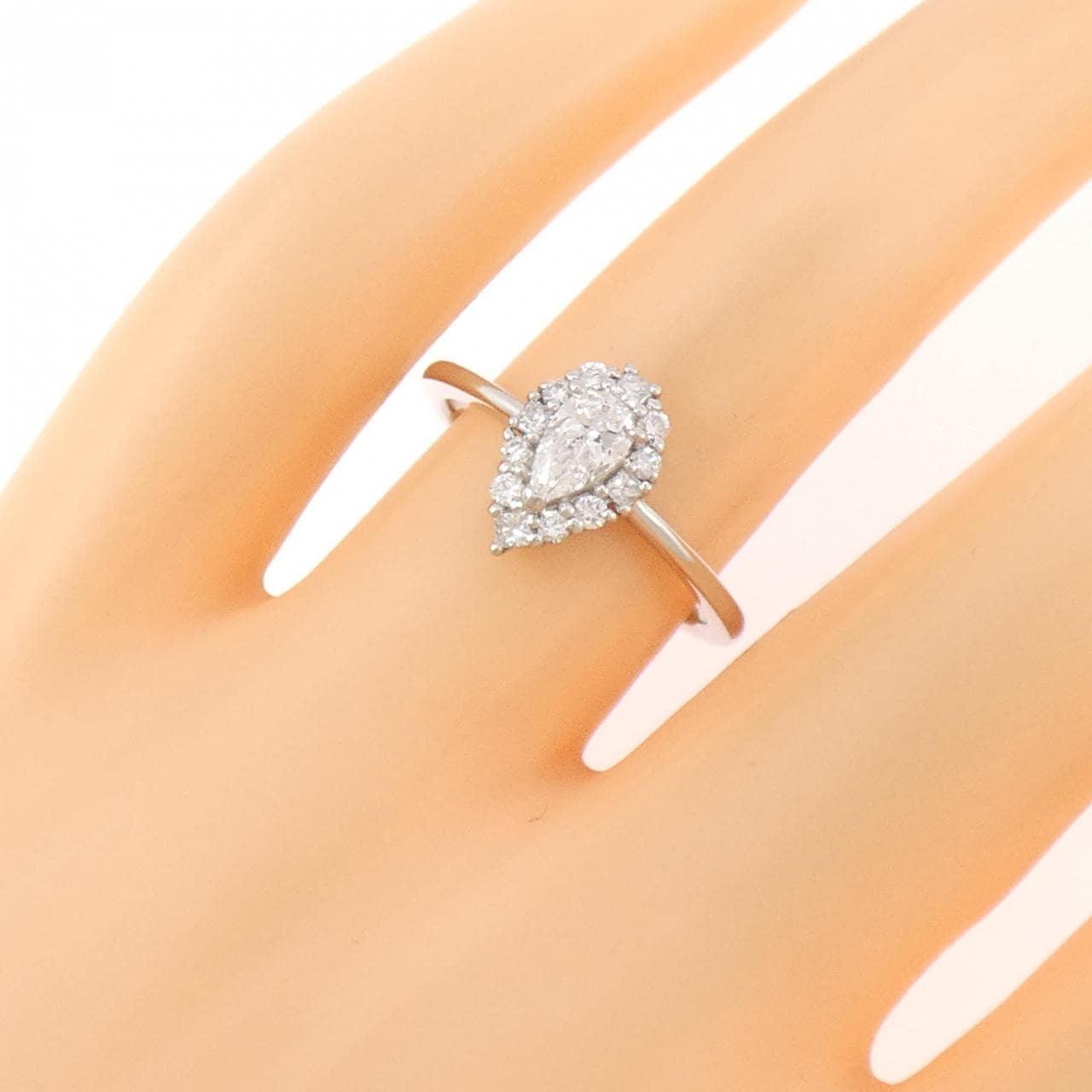 ジーエスティービー ダイヤモンド リング 0.30CT