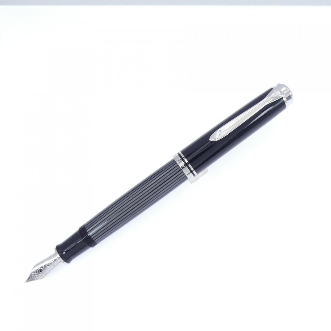 ペリカン スーベレーンM805ブラックストライプ 万年筆