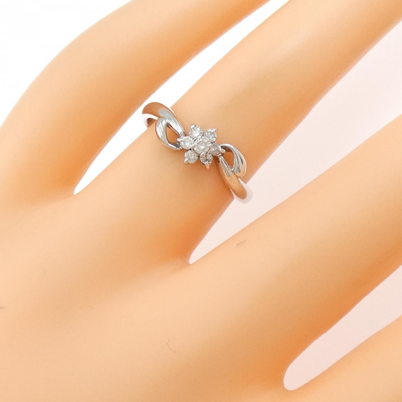 PT900 フラワー ダイヤモンド リング 0.15CT