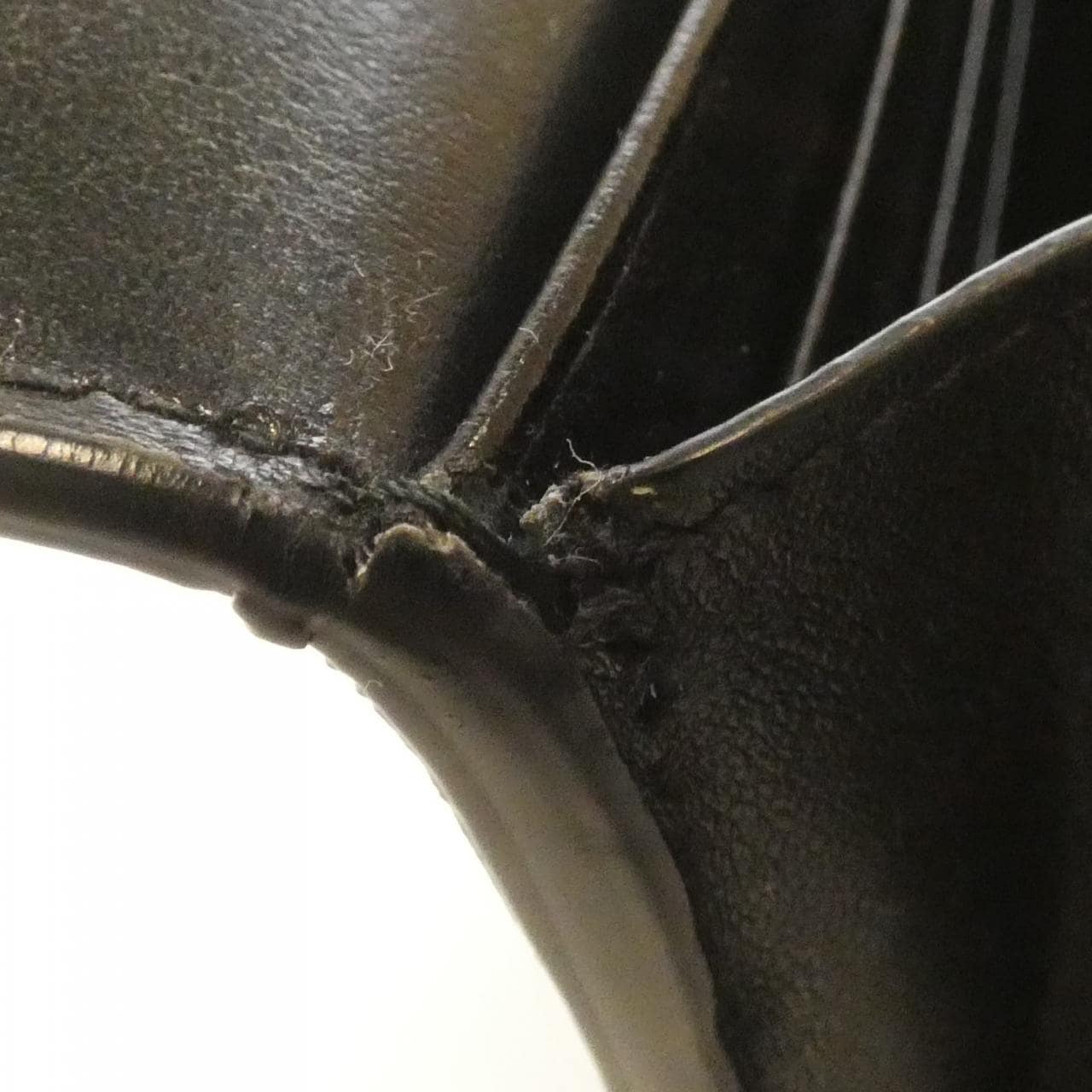 BOTTEGA VENETA 667433 VCQC4 钱包