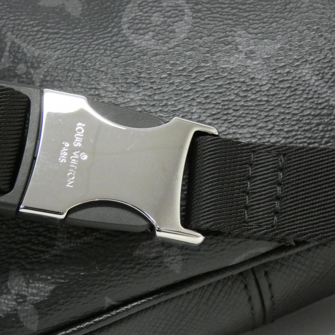 LOUIS VUITTON Taiga Rama Bum Bag Outdoor M30245 Shoulder Bag