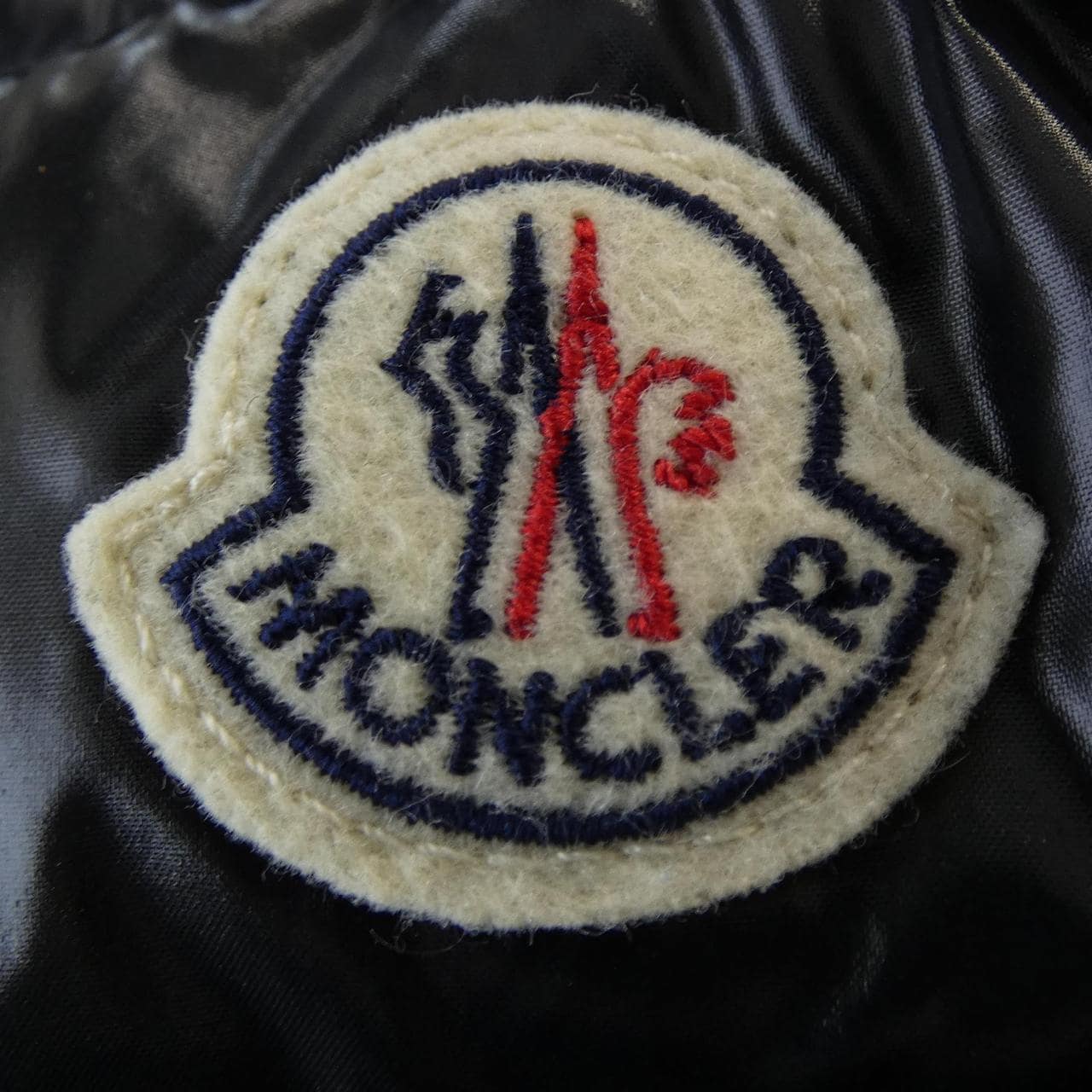 モンクレール MONCLER ARMOISE ダウンジャケット