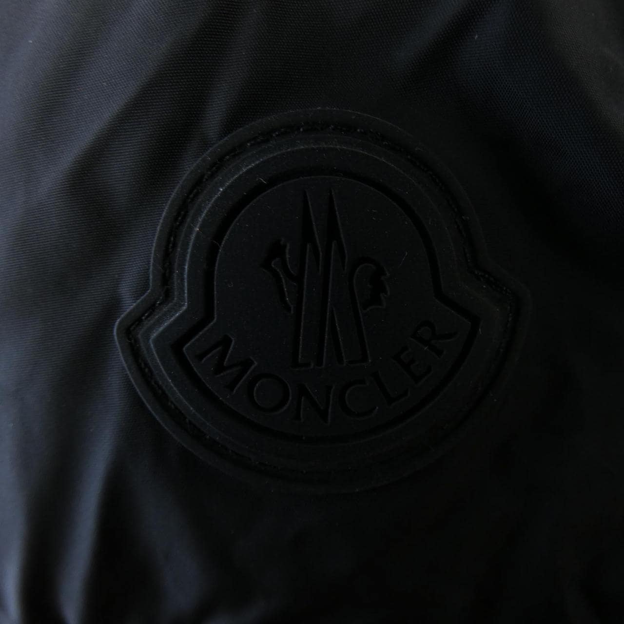 モンクレール MONCLER ダウンジャケット