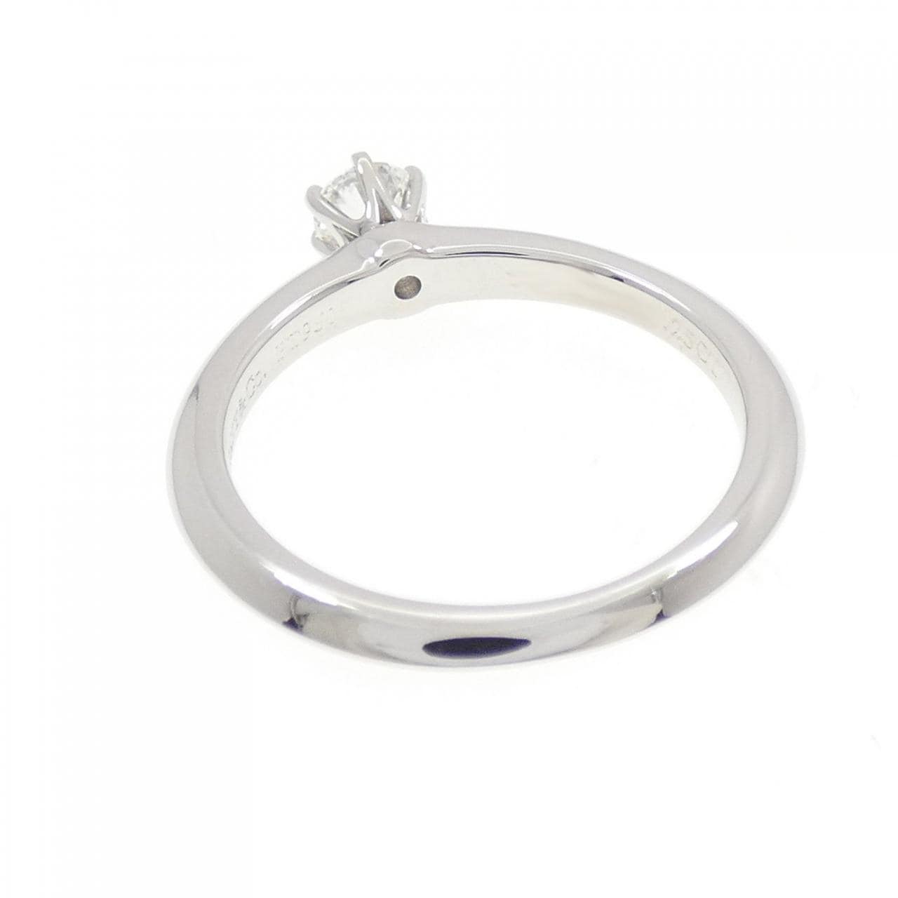 ティファニー クラシックソリティア リング 0.25CT F VS1 EXT