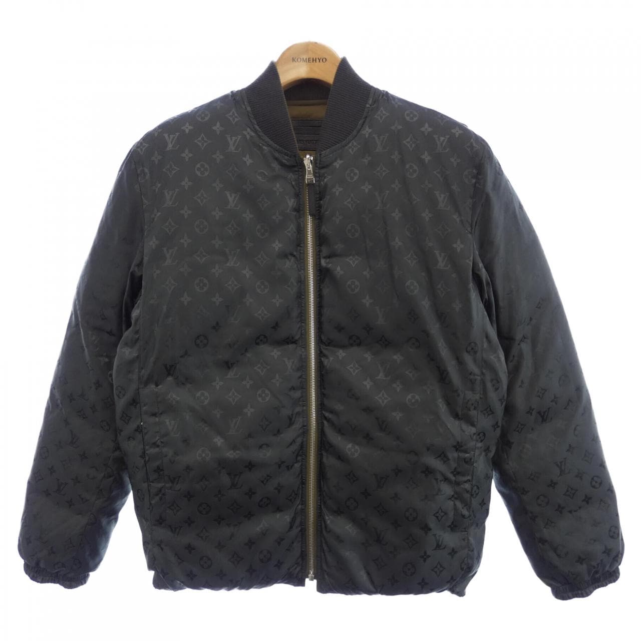 LOUIS VUITTON羽绒服