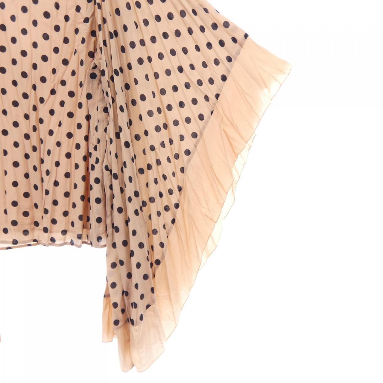 ザニューハウス THE NEWHOUSE トップス