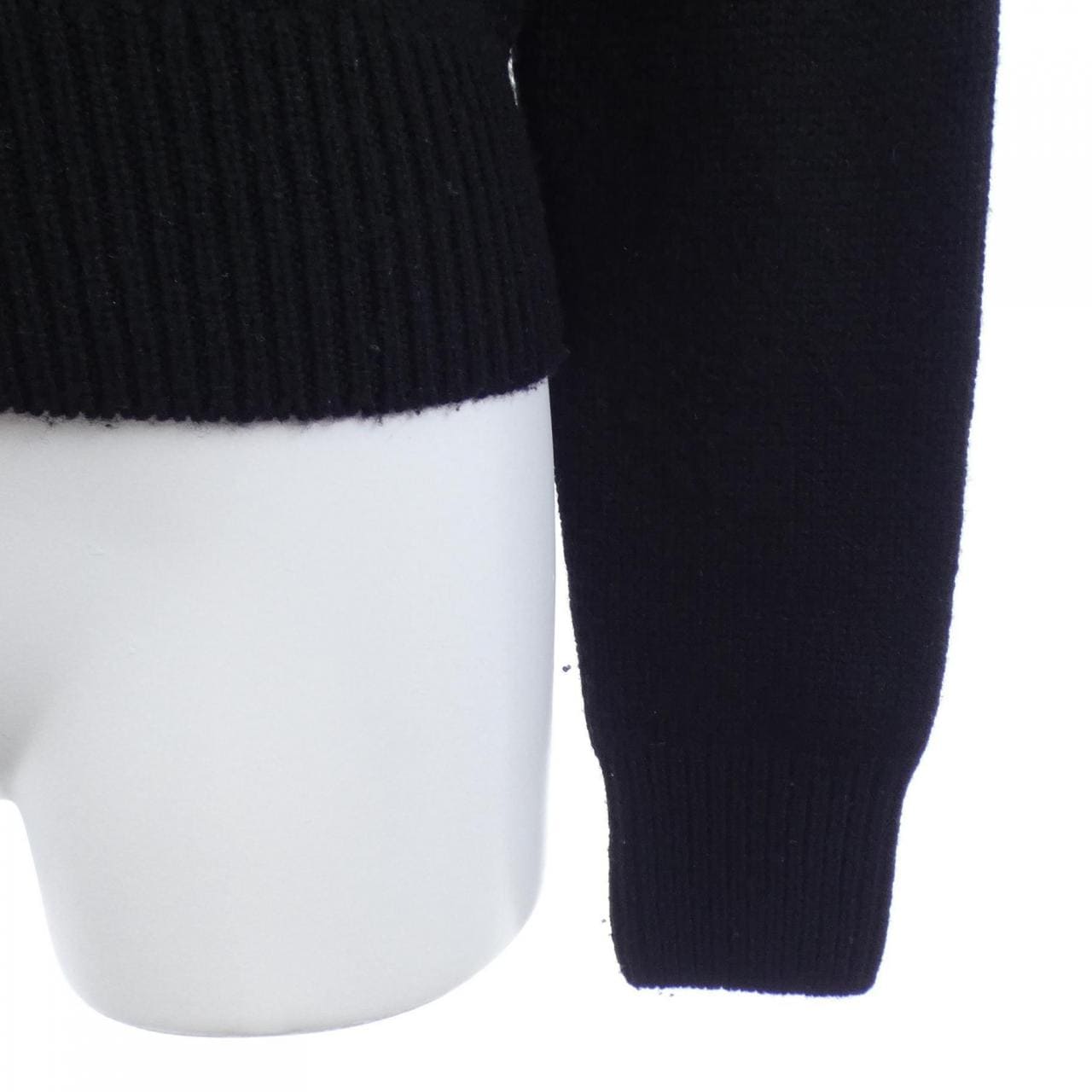 クリスチャンディオール CHRISTIAN DIOR CHRISTIAN DIOR シグネチャー 144G54AM002 カーディガン