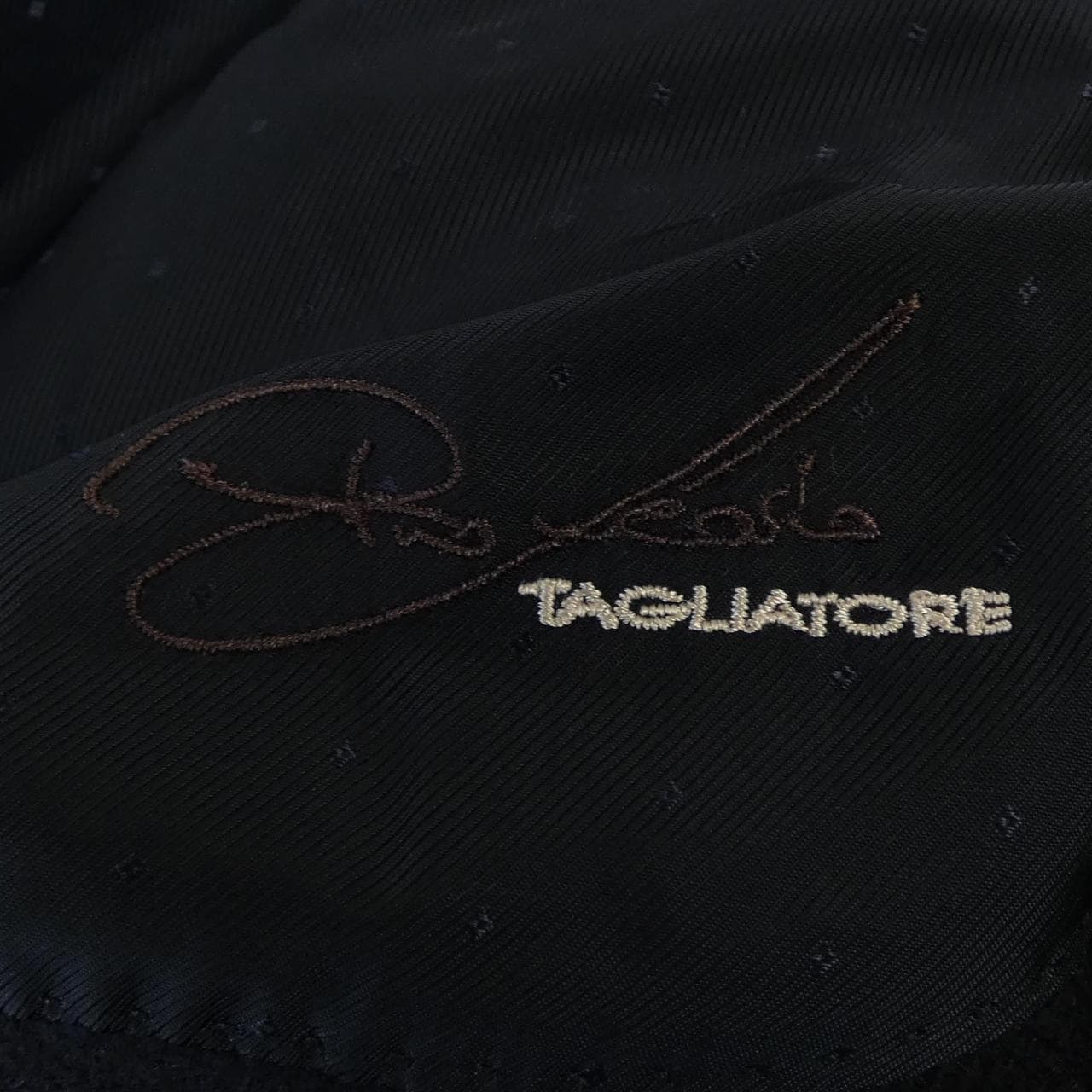 タリアトーレ TAGLIATORE コート