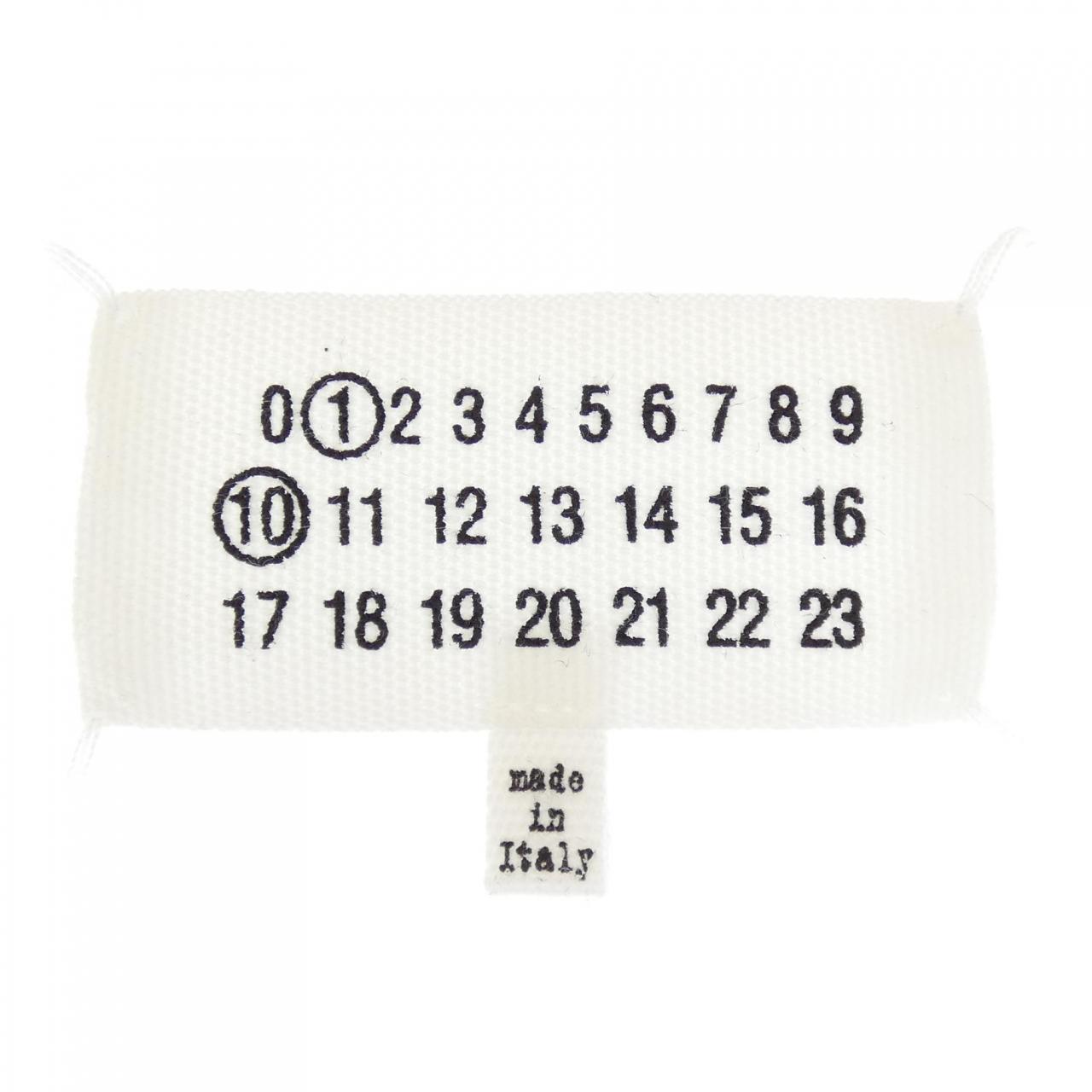 メゾンマルジェラ Maison Margiela Tシャツ