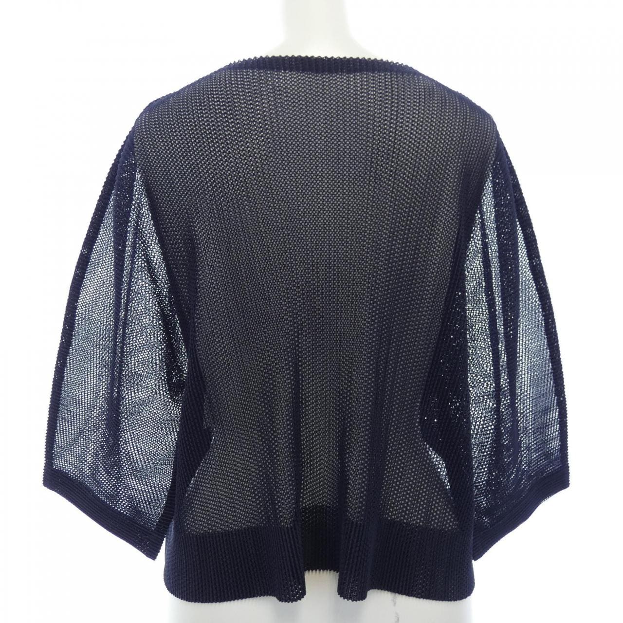 百褶PLEATS PLEASE上衣