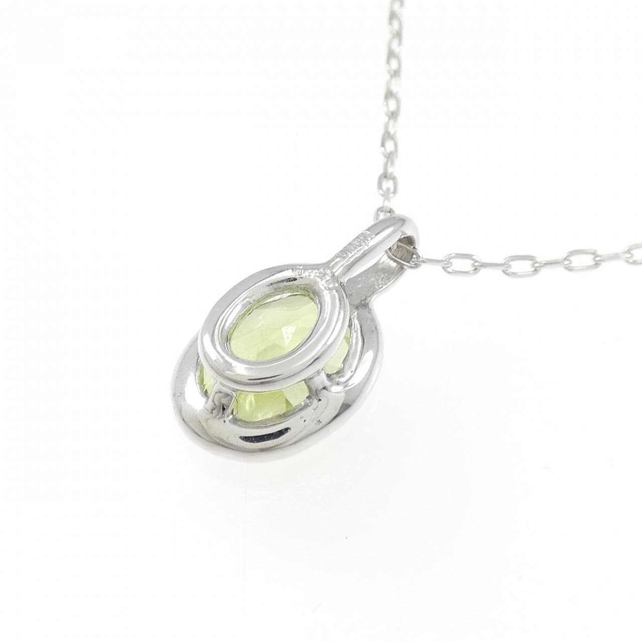 K18WG ペリドット ネックレス 1.20CT