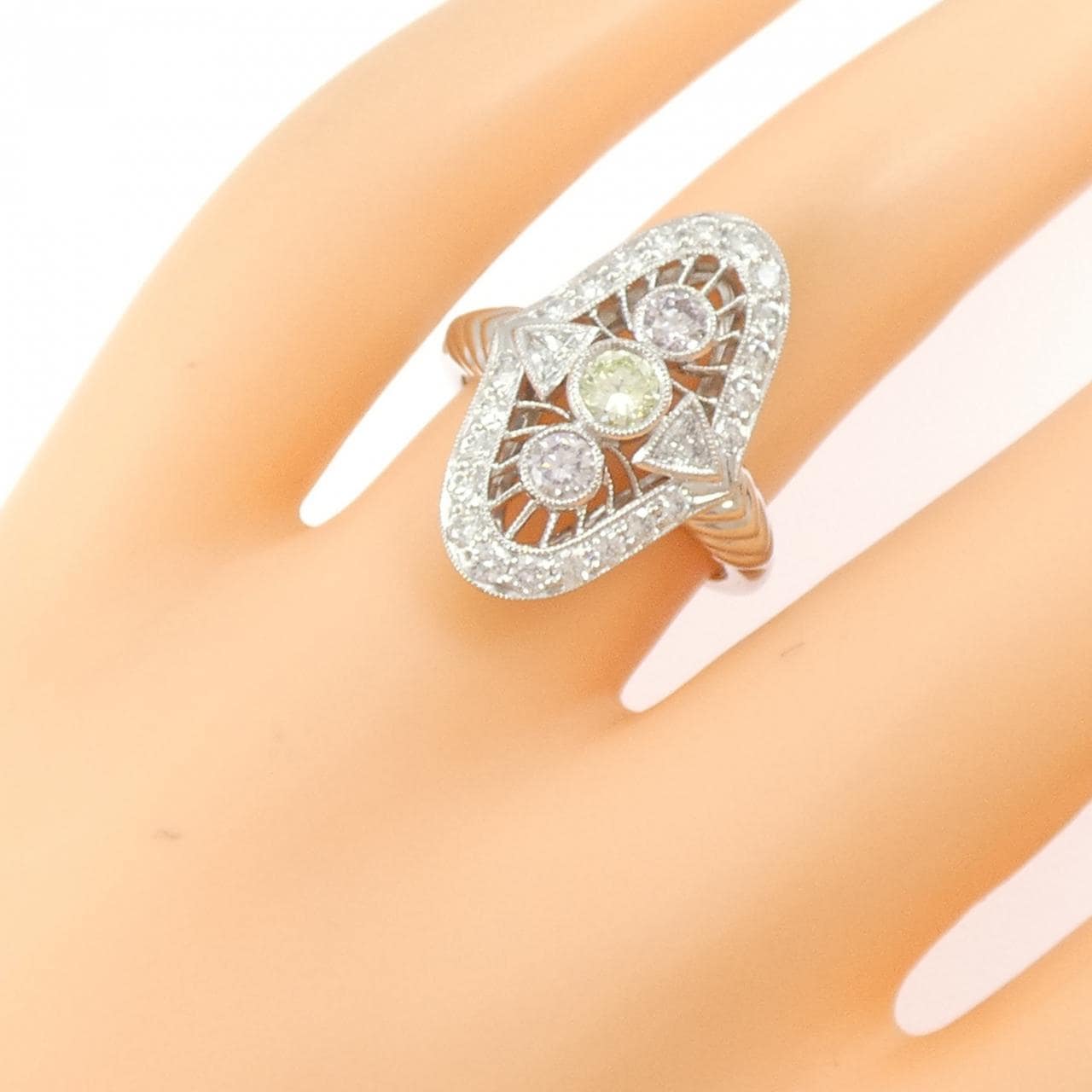 PT900 ダイヤモンド リング 0.57CT