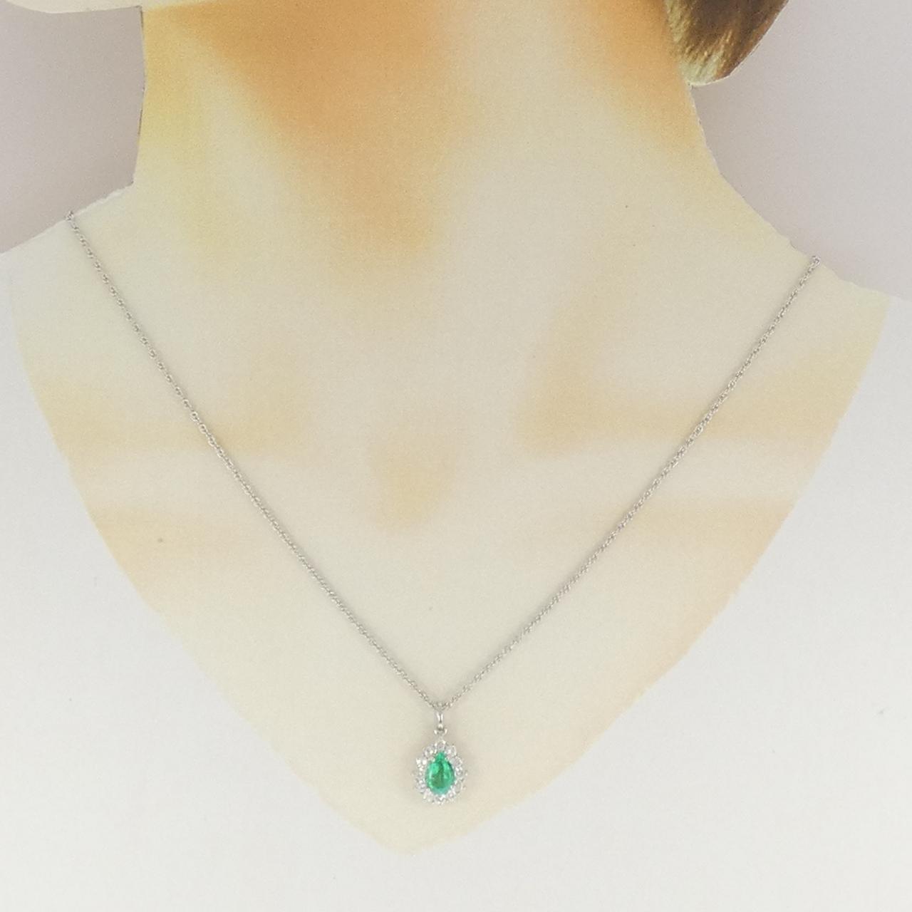 PT900/PT850 エメラルド ネックレス 0.75CT