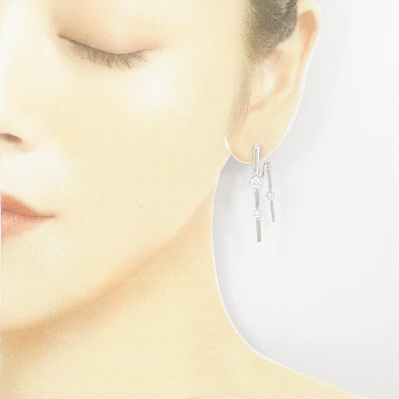 TASAKI Diamond Earrings 0.73CT