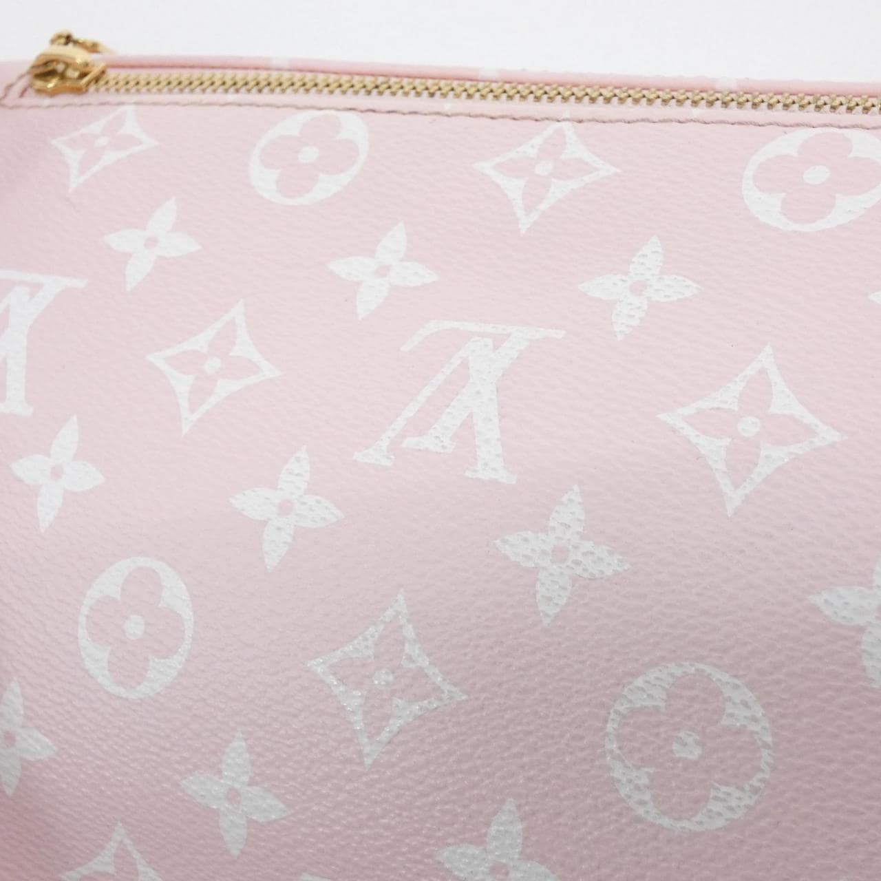 ルイヴィトン モノグラム ジャイアント バムバッグ M44575 ショルダーバッグ