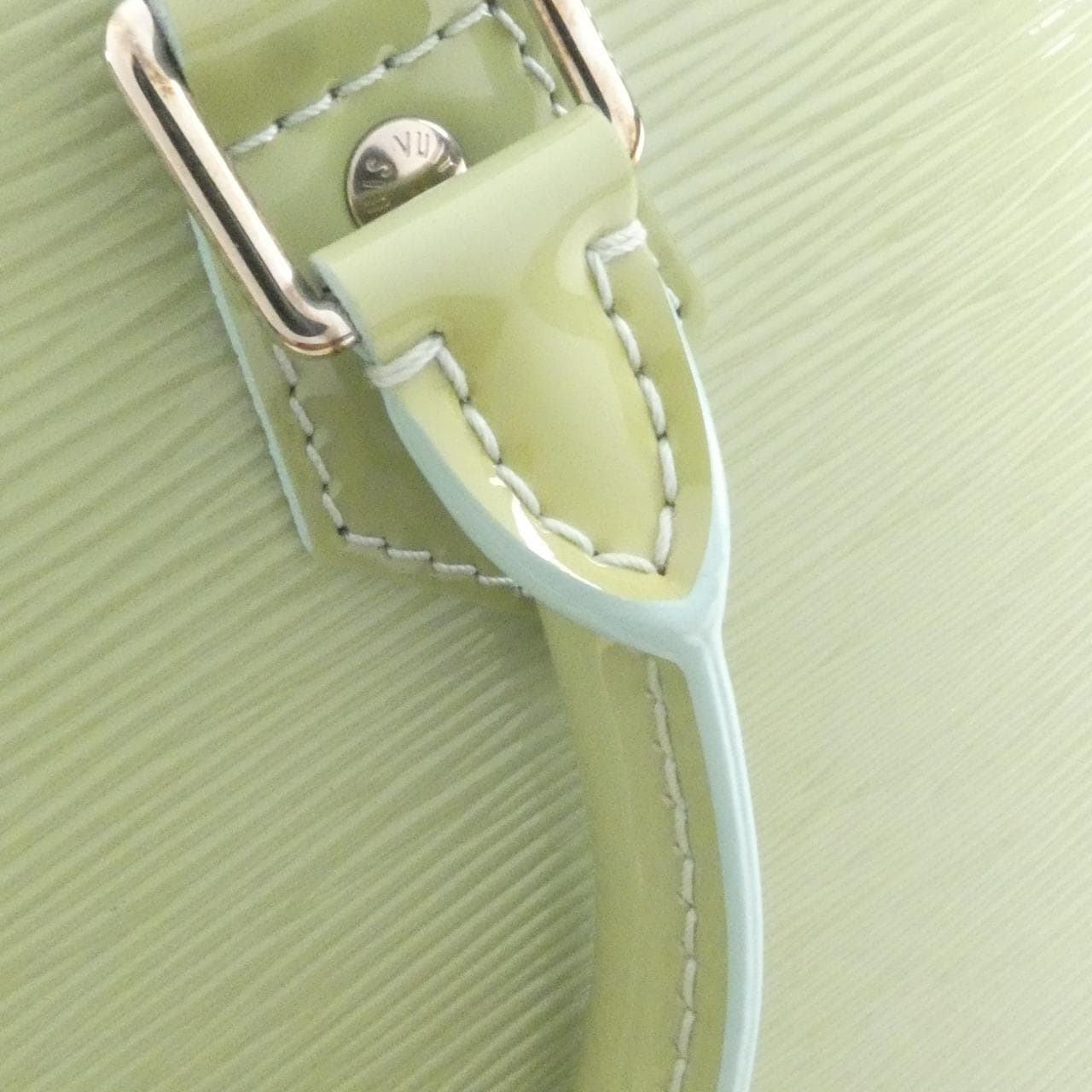ルイヴィトン エピ エレクトリック アルマ PM M40625 バッグ