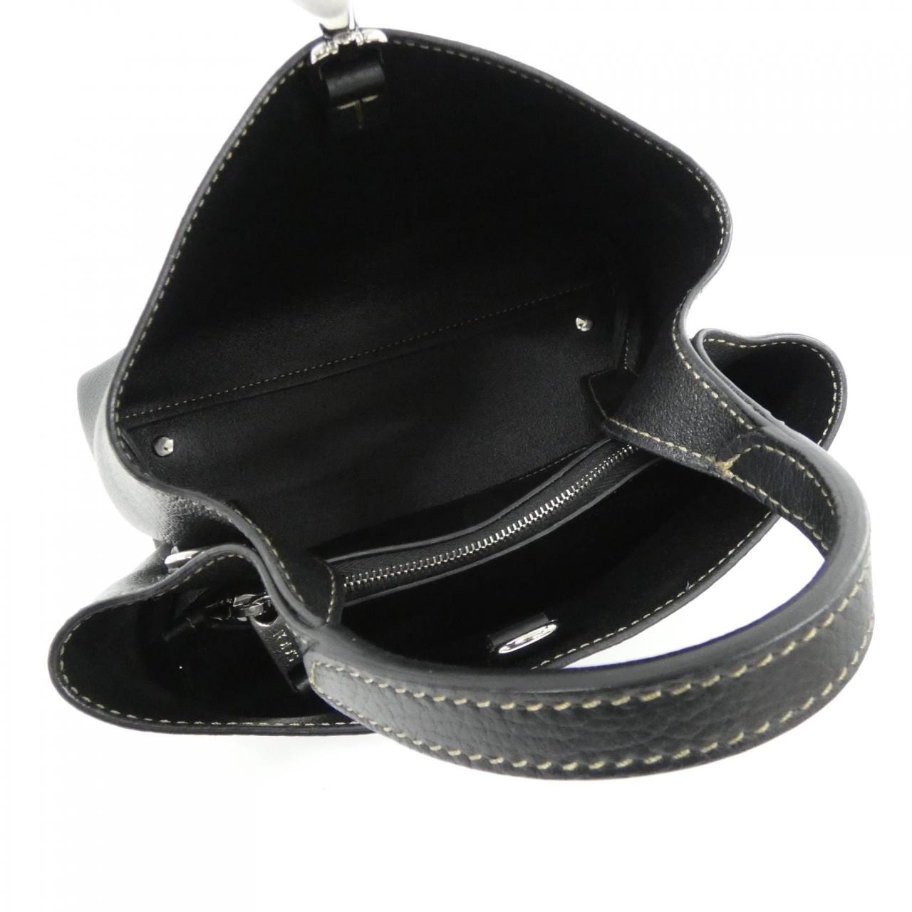 トッズ XBWAPAEL000QRIB999 バッグ