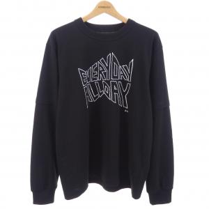 サカイ SACAI geoff sacai by Geoff Mcfetridge Print 26-01122S UNISEX Tシャツ