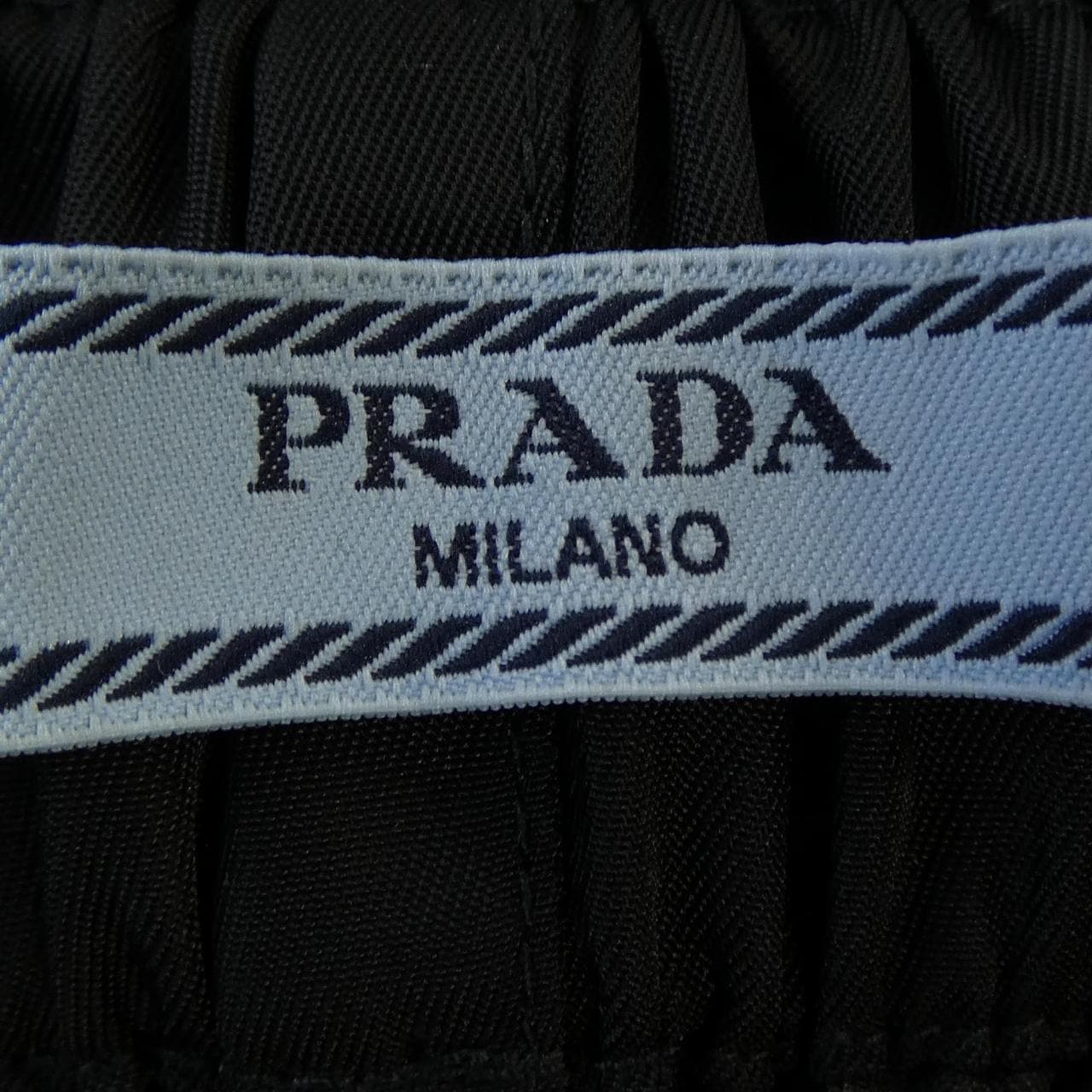 プラダ PRADA トライアングルロゴ 22C757 S231 1WQ8 ショートパンツ