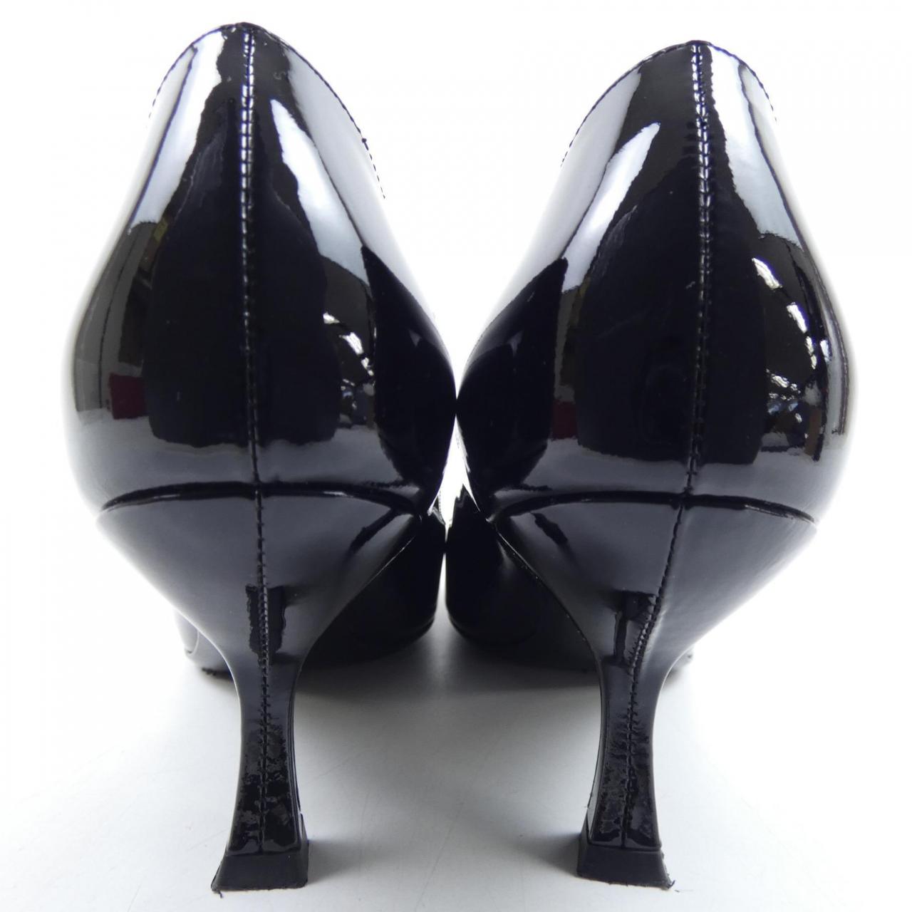 サルヴァトーレフェラガモ SALVATORE FERRAGAMO パンプス
